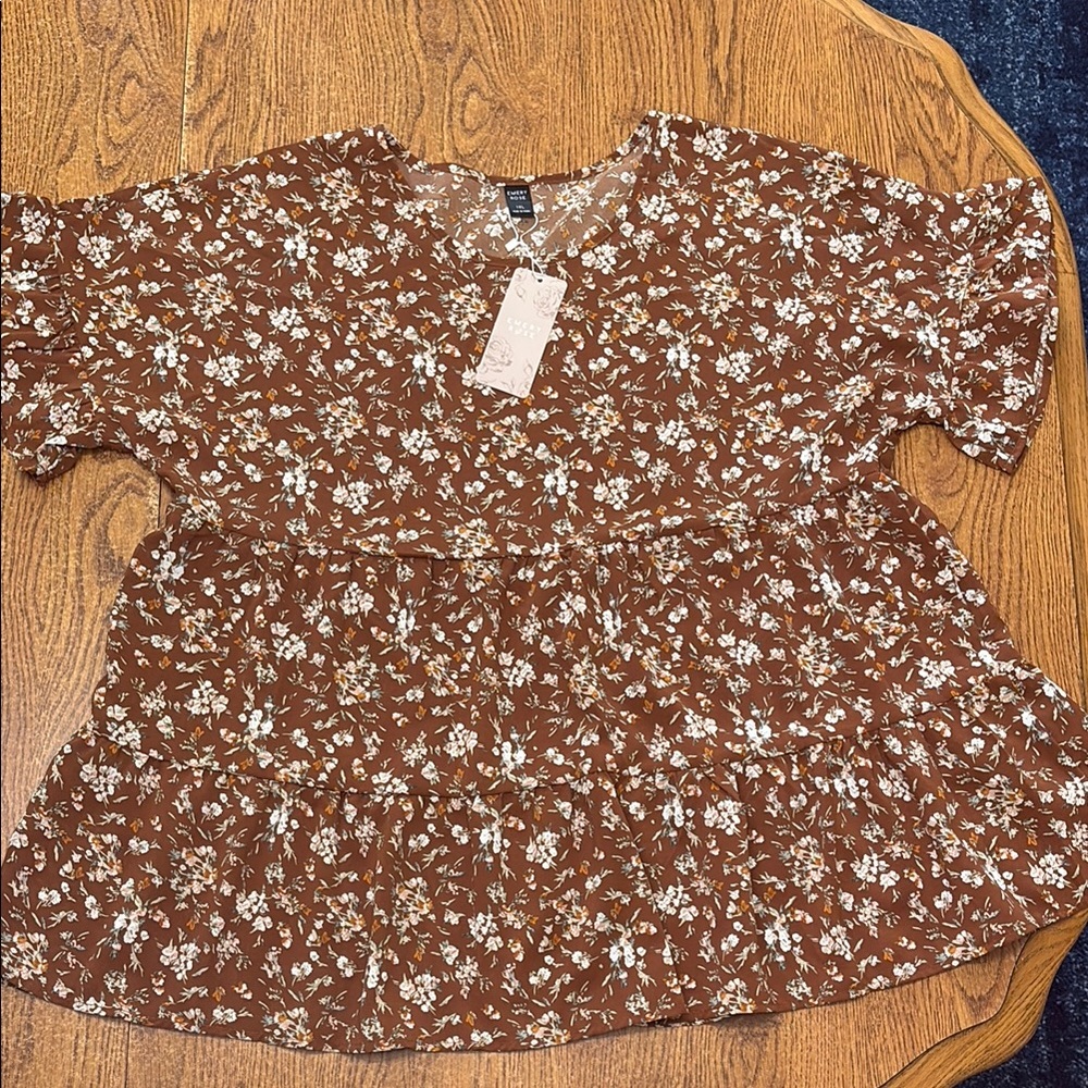 Brown and White Tiered Blouse with Relaxed Fit
